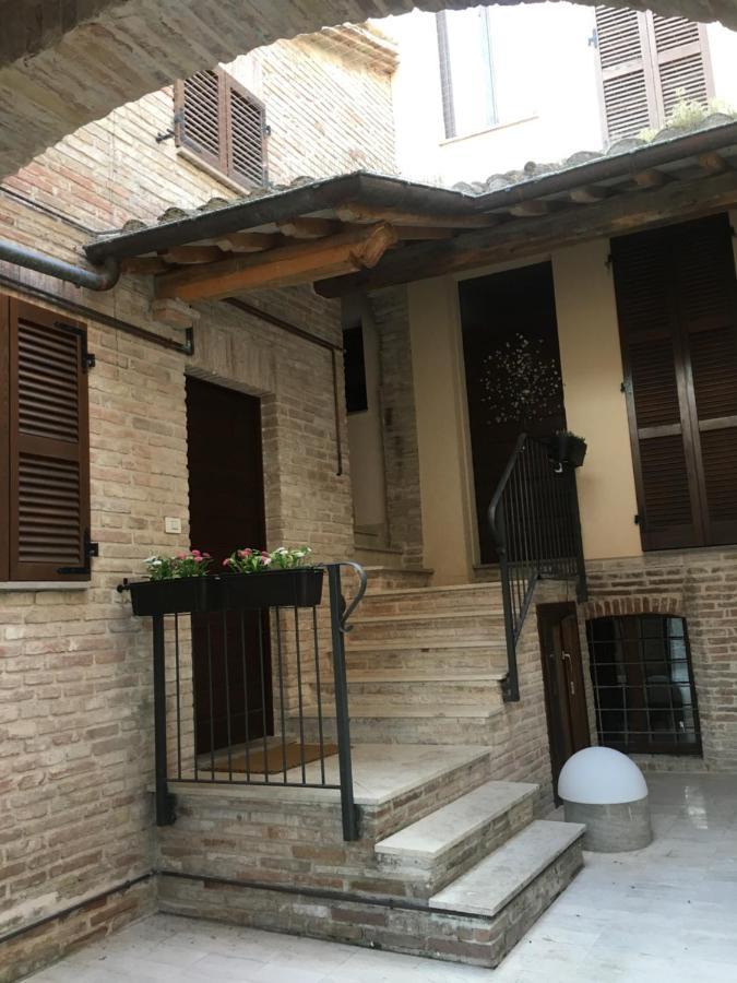 Il Borghetto Medievale Suite Fabriano Exterior foto